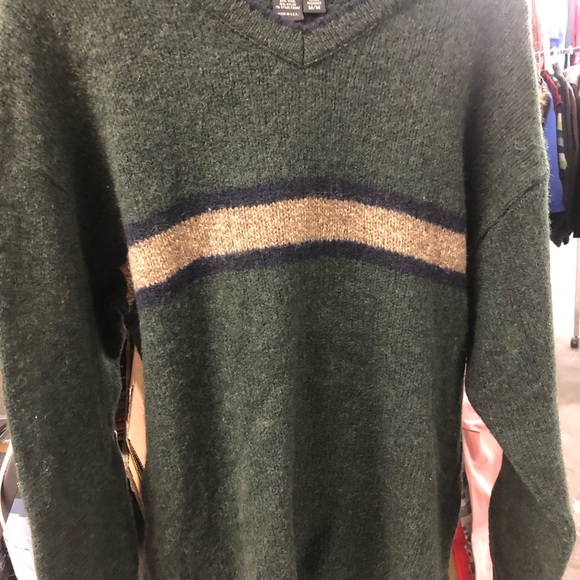 Eddie Bauer sweater size med green with a beige and blue stripe - Picture 2 of 6